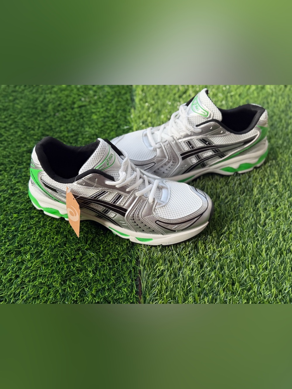 Size 11 Men’s And 12.5 Women’s - Asics Gel Kayano 14 Athletic Running Shoes